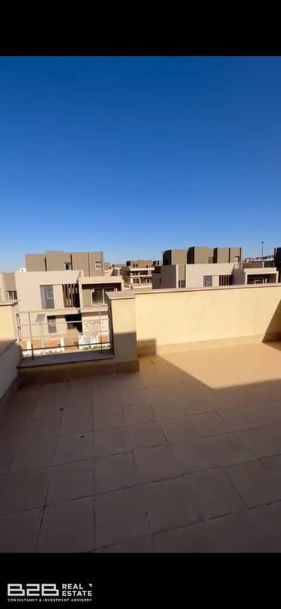 Townhouse Corner for Sale  in prime location