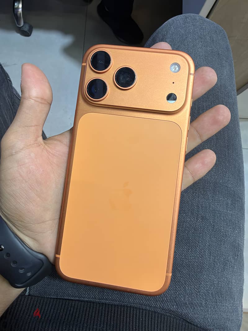 Apple - iPhone 17 Pro Max 2