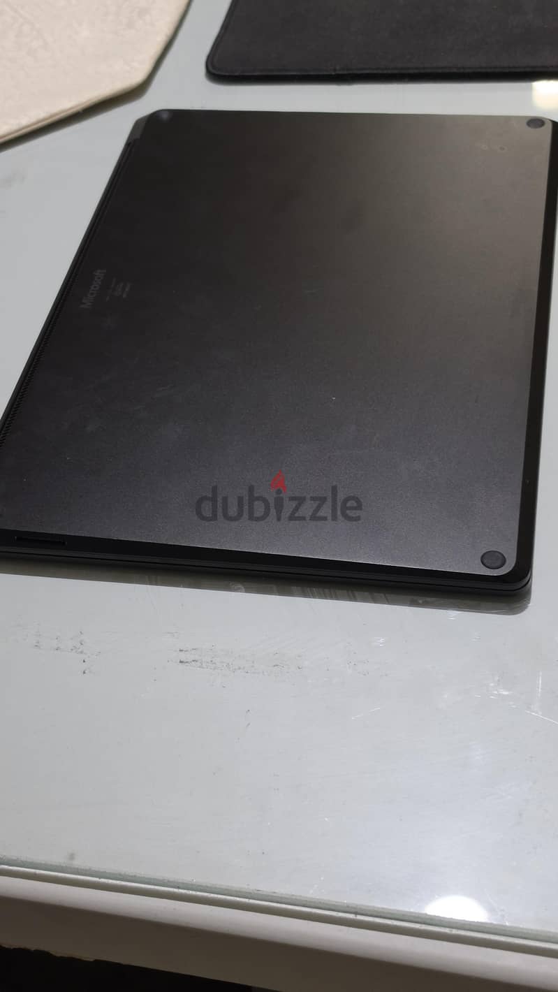 Microsoft Surface Laptop 3 7
