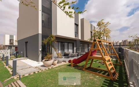  Townhouse for Only EGP 13 Million in Al Burouj! Enjoy 242.4 m², 3 Bedrooms, a Private Garden, Penthouse & 2 Roof Terraces. Your Dream Home Awaits!