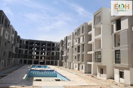 A 55m² apartment at Platinum Hurghada, where upscale living meets retail shopping and hotel-style services.