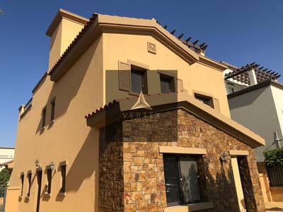 Semi furnished Villa for Rent in Compound Mivida, 5th Settlement New Cairo