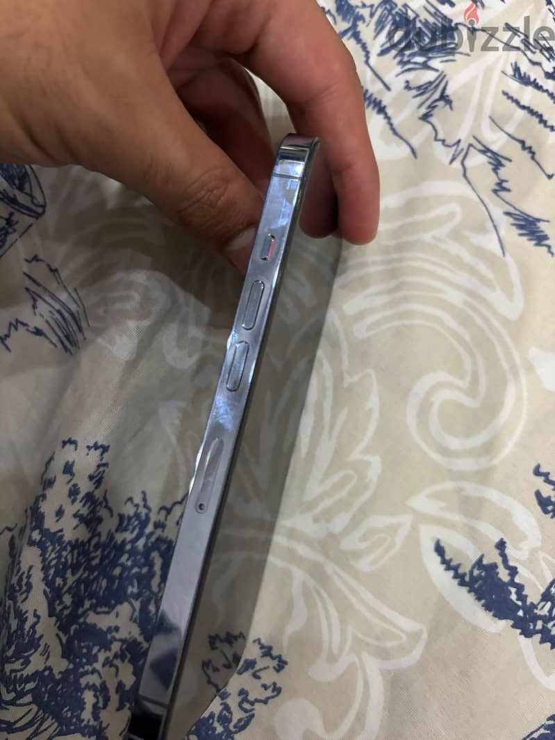 Apple - iPhone 13 Pro 1