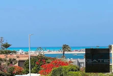 للبيع ريسيل شالية متشطب بالفرش في مارينا 5 اول صف شاليهات قريب من البحيرة
