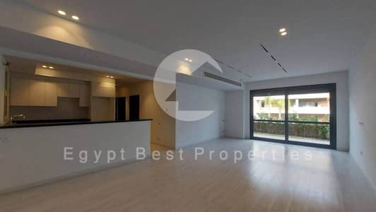 شقه ارضي متشطبة بالكامل للبيع بفيو لاندسكيب في جولين سكويرالتجمع الخامس القاهرة الجديدة باتيو اورو patio oro