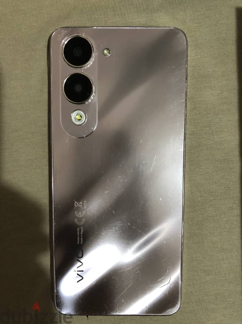 Vivo Y04 2