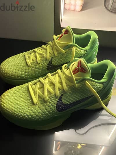 Kobe 9s grinch basketball shoes