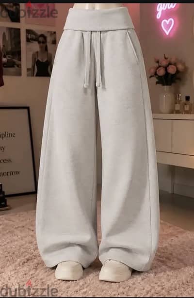 بنطلون وايد ليج جراي طلبته اون لاين بس واسع عليا size L