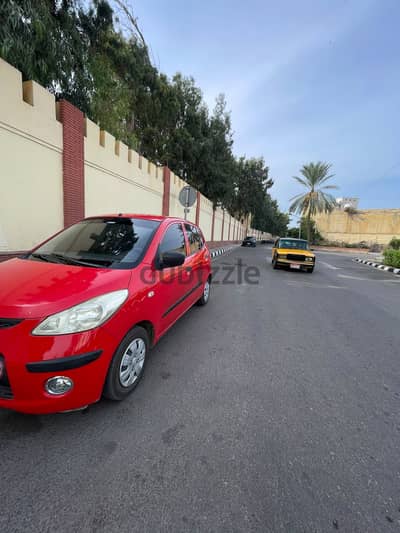 هيونداي أى 10 2010