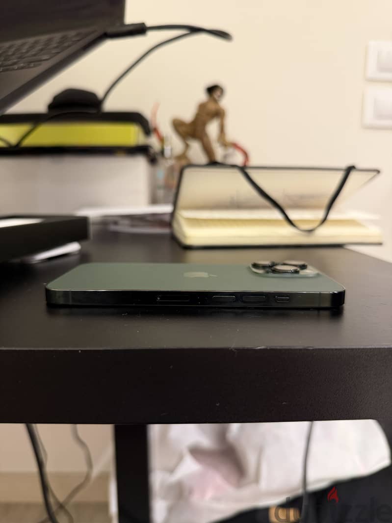 Apple - iPhone 13 Pro 2