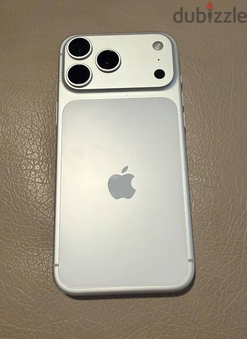 Apple - iPhone 17 Pro Max 2