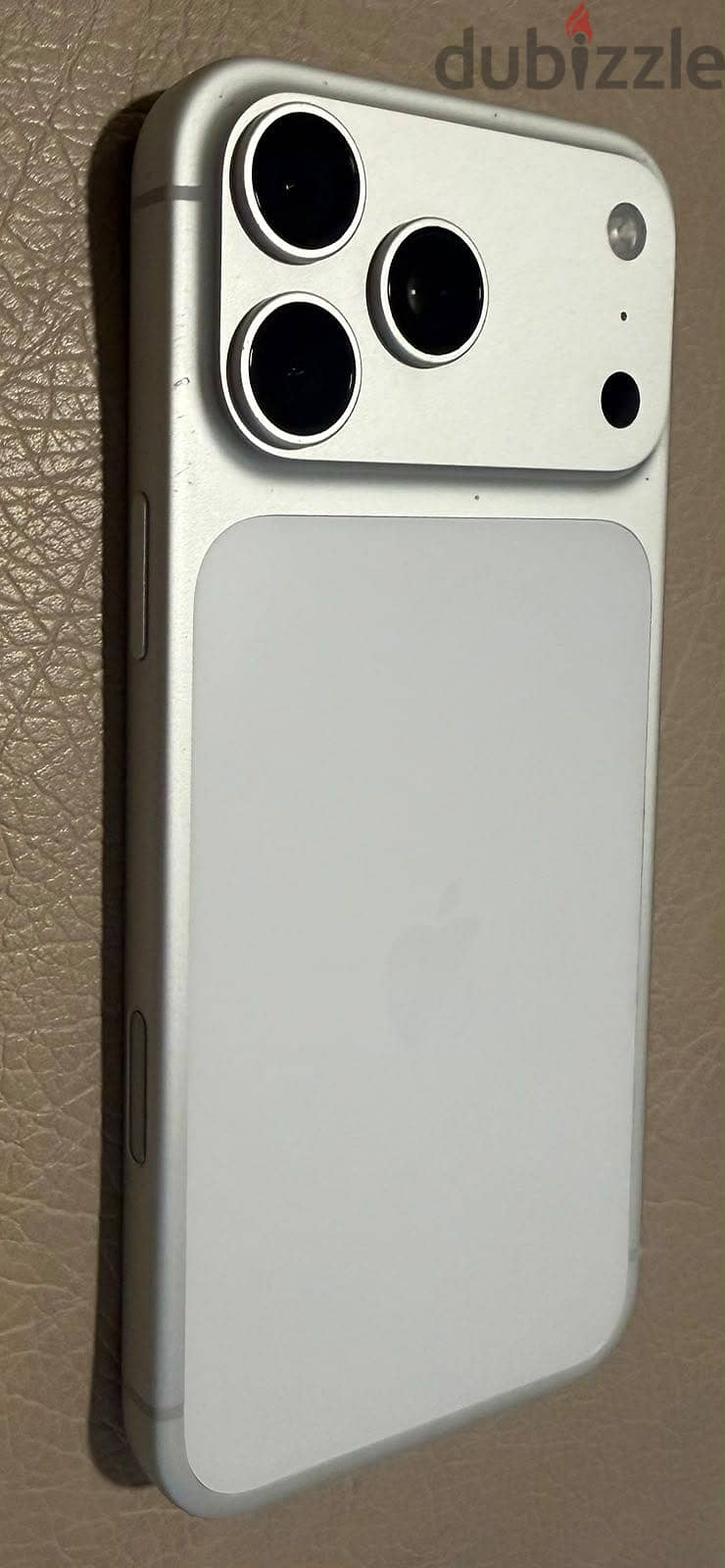 Apple - iPhone 17 Pro Max 3