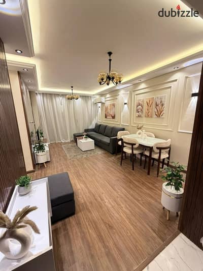 شقه مفروشه للايجار فى مدينتى B10  الفرش مودرن