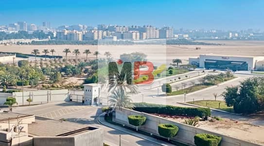 مقر اداري 200م للايجار شيراتون المطار شارع رئيسي دور ثالث اسانسير 3 غرف 2 حمام مطبخ ريسبشن رخصة اداري نهائي يصلح شركات براندات عيادات 60 الف
