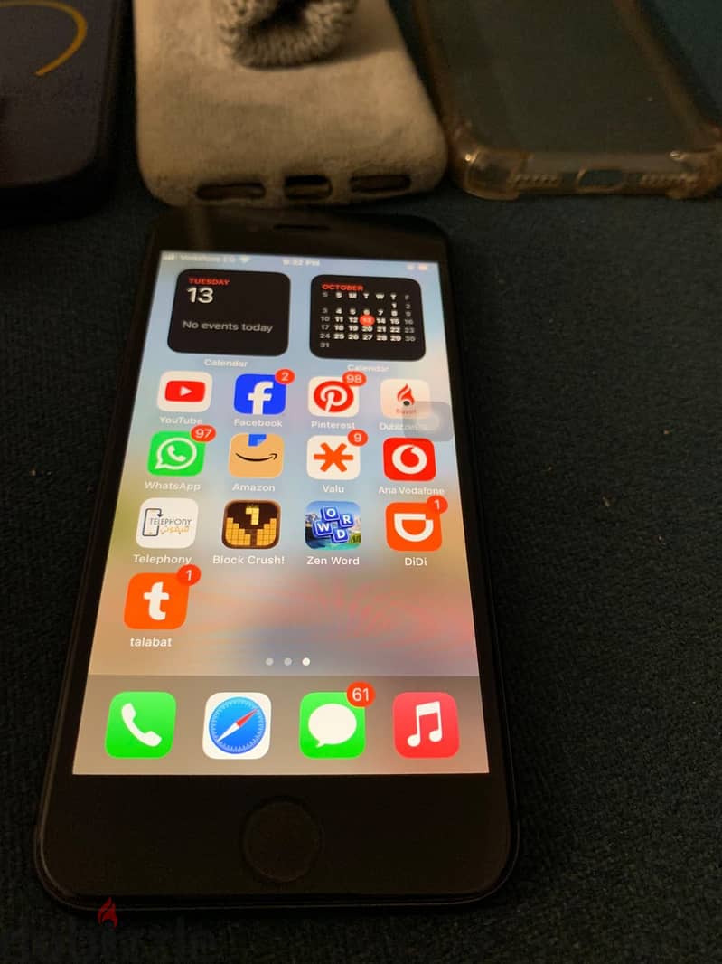 Apple - iPhone 8 1
