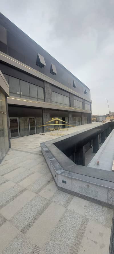 Commercial shop for rent 70m + 26 sqoutdoor area in One 7 Mall at 5th Settlement at Al Narges Villas in a prime location and at an unbeatable price