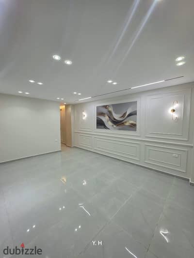 Apartment for sale in 6 October City, top floor officially licensed in the fourth neighborhood, neighboring 2, second number from Al-Khazzan Street and the central axis, 5 minutes to Al-Hosari Mosque, 150 meters, 3 rooms and 2 bathrooms, large two-piece reception, building has a stone façade, marble entrance, elevator, electricity and water meter, and garage available. Apartment for sale in 6 October City, top floor officially licensed in the fourth neighborhood, neighboring 2, second number from Al-Khazzan Street and the central axis, 5 minutes to Al-Hosari Mosque, 150 meters, 3 rooms and 2 bathrooms, large two-piece reception, building has a stone façade, marble entrance, elevator, electricity and water meter, and garage available.