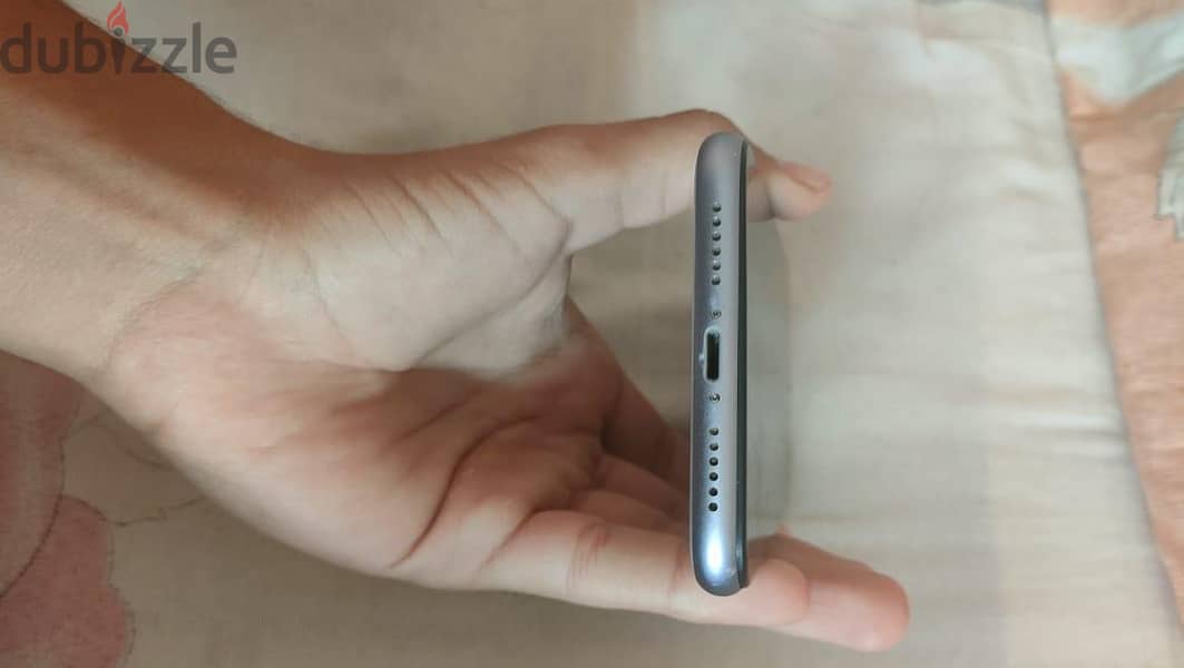 Apple - iPhone 11 2