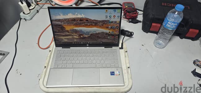 لابتوب بافلون تاتش بحاله ممتازه