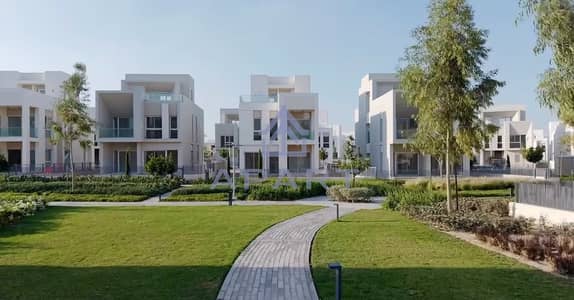 Villa 4-Bedroom in Cairo Gate, Below Market Price, Remain Installments