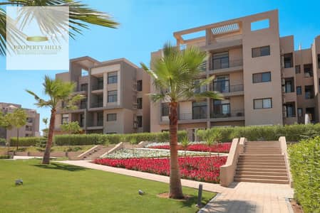 Modern Apartment 3 bedrooms 200 sqm Ready to move prime location new Cairo 25% down payments 6 years installments