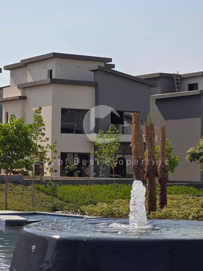 Villa Ready To Move In Creek Town Prime Location For Sale - With Installment Over 10 Years