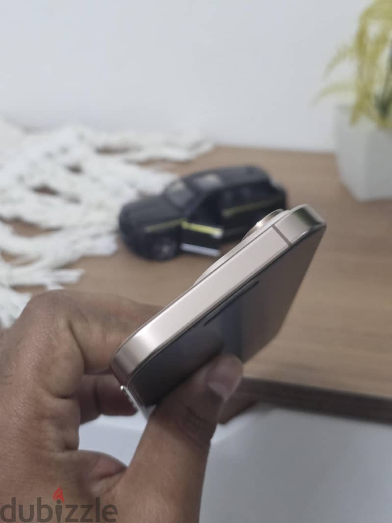 Apple - iPhone 16 Pro 3