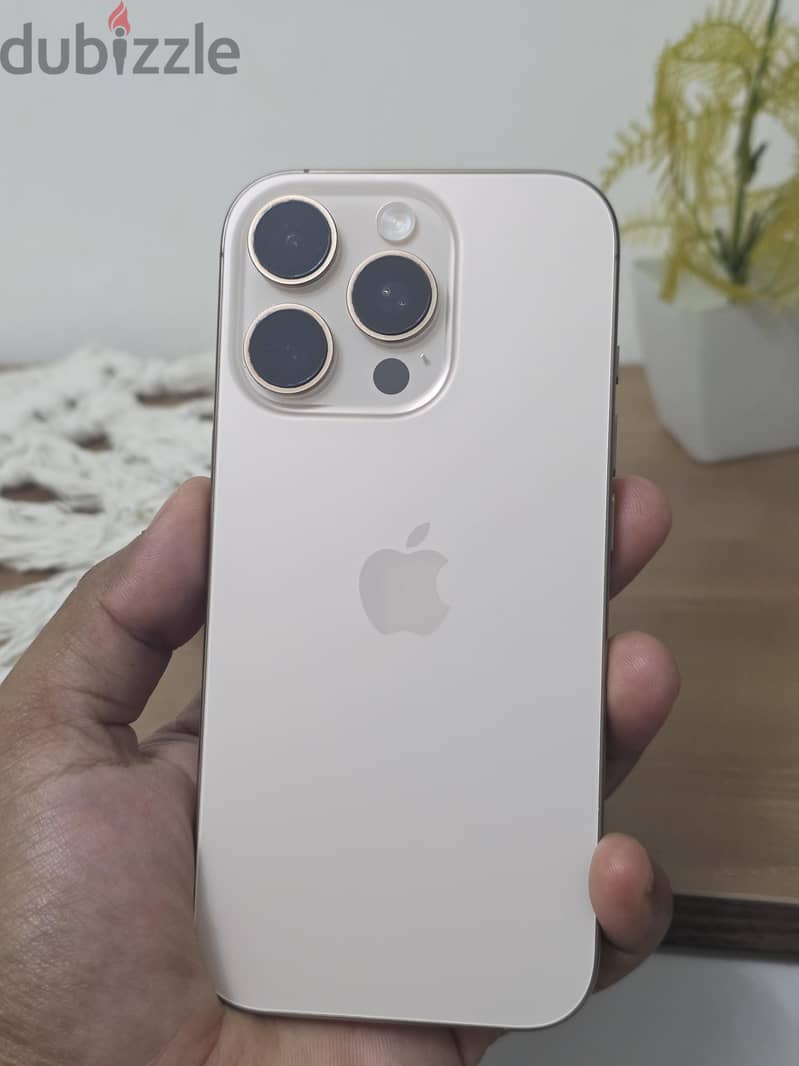 Apple - iPhone 16 Pro 4