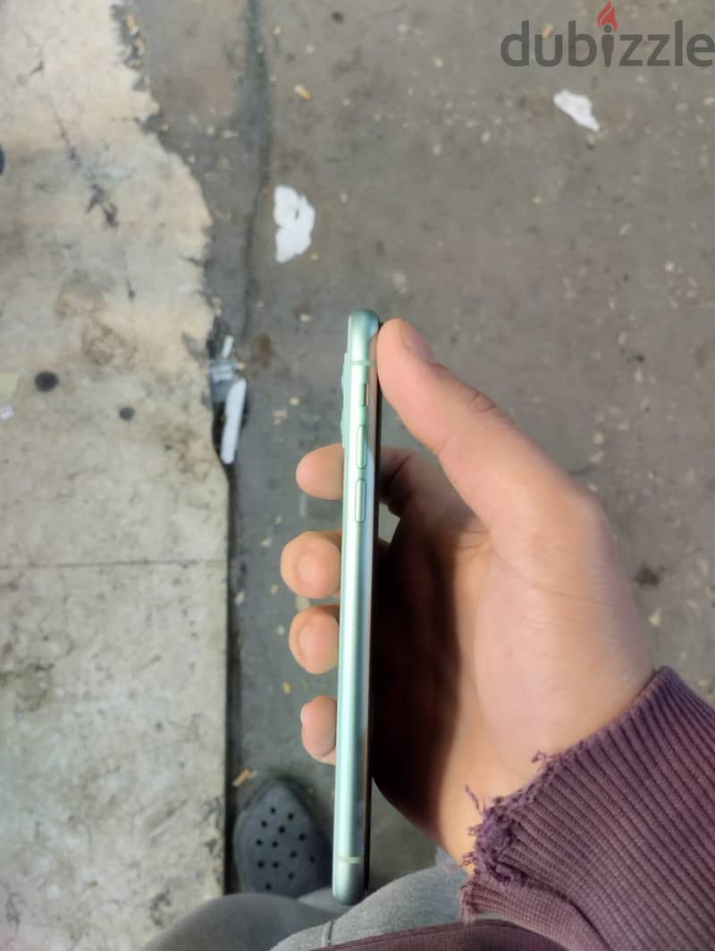 Apple - iPhone 11 3