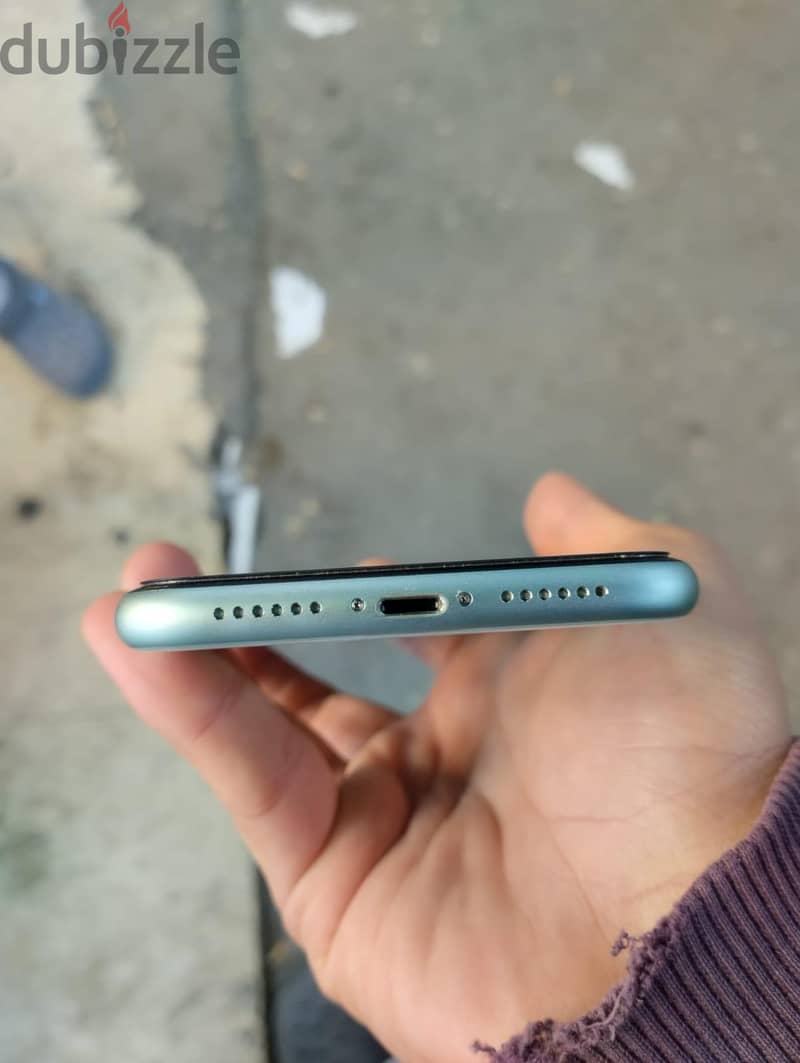 Apple - iPhone 11 5