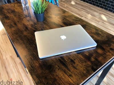 كالجديد لاب توب ابل Apple MacBook Pro Core i7 رامات 16 جيجا وهارد SSD