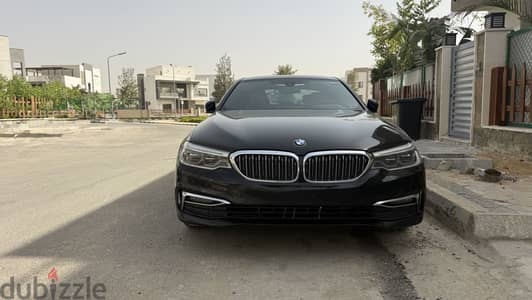 BMW 520i G30 2019 فابريكة جلد بني