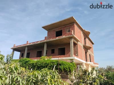 Villa and farm for sale in the European countryside