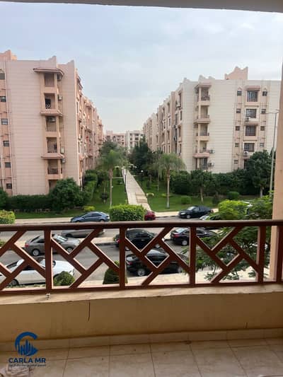Apartment for rent in Al Rehab City, Phase 5. Area: 140 square meters. Original developer finishes. Includes a kitchen and air conditioning units. Loc
