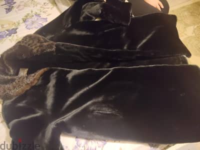 معطف فرو جديد وارد الخارج