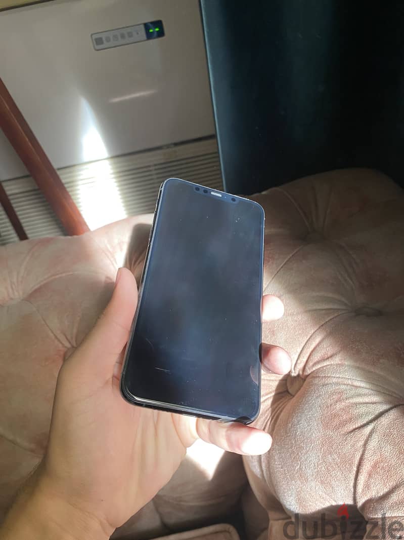 Apple - iPhone 11 Pro Max 4