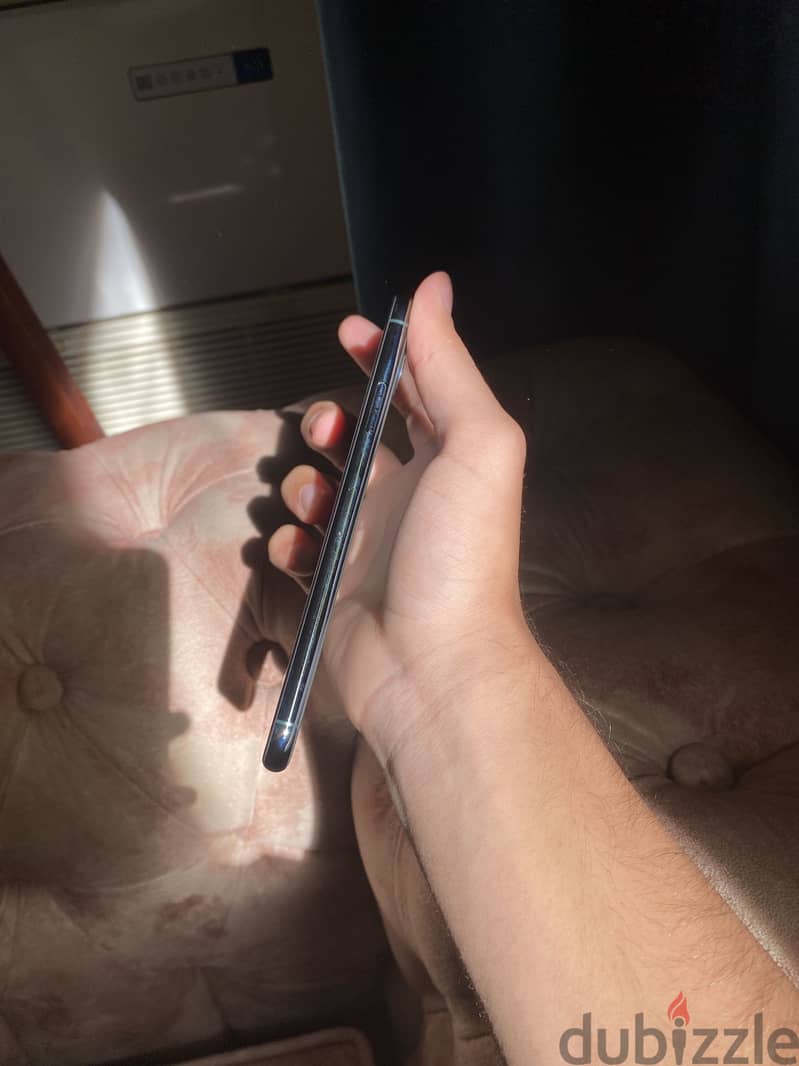 Apple - iPhone 11 Pro Max 7