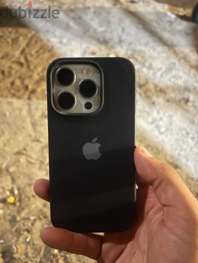 آبل - آيفون 15 برو