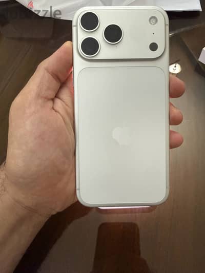Apple - iPhone 17 Pro Max