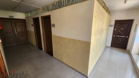 مصنع للبيع بالمنطقه الصناعيه أ