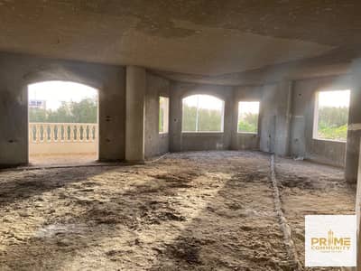 شقة للبيع 400م بغرب سوميد المجاورة الثالثة | ريسبشن 5 قطع | 4 غرف نوم | 3 حمامات | 3 بلكونات | شقة واحدة بالدور | نصف تشطيب | 8,800,000 جنيه