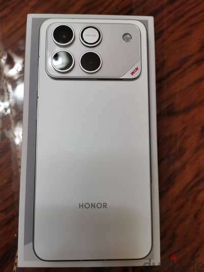 للبيع HONOR WIN – نسخة 512GB / 16GB RAM اعلي نسخه