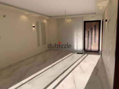شقة للإيجار في كمبوند ذا سكوير القاهرة الجديدة التجمع الخامس موقع مميز