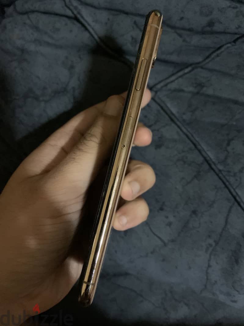 Apple - iPhone XS Max 1