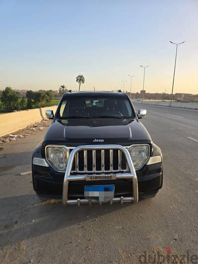 جيب شيروكى 2013