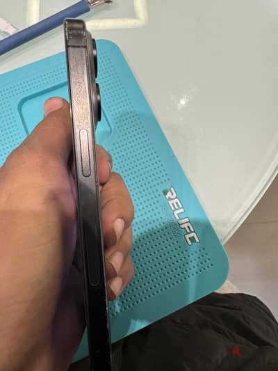 آبل - آيفون 15 برو