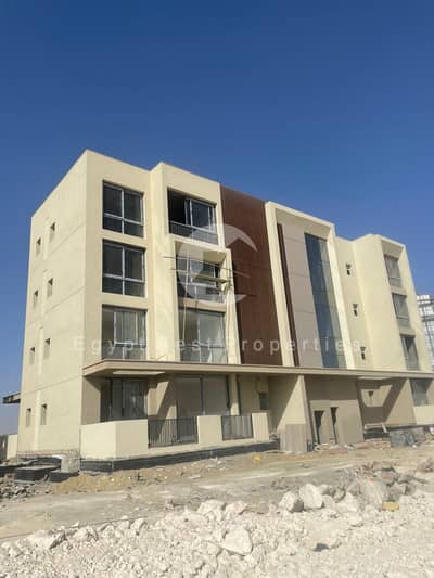 شقة متشطب بالكامل فى بى اكس بالم هيلز فى 6 اكتوبر بمفدم 5%