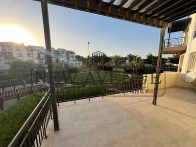 For sale market price apartment in uptown cairo with good view