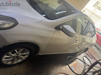 Nissan Sunny 2020