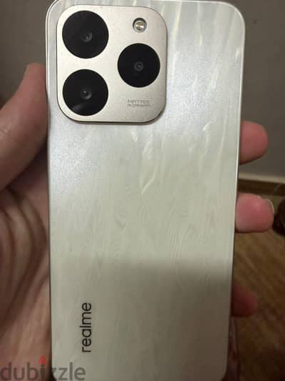 ريلمى  T15